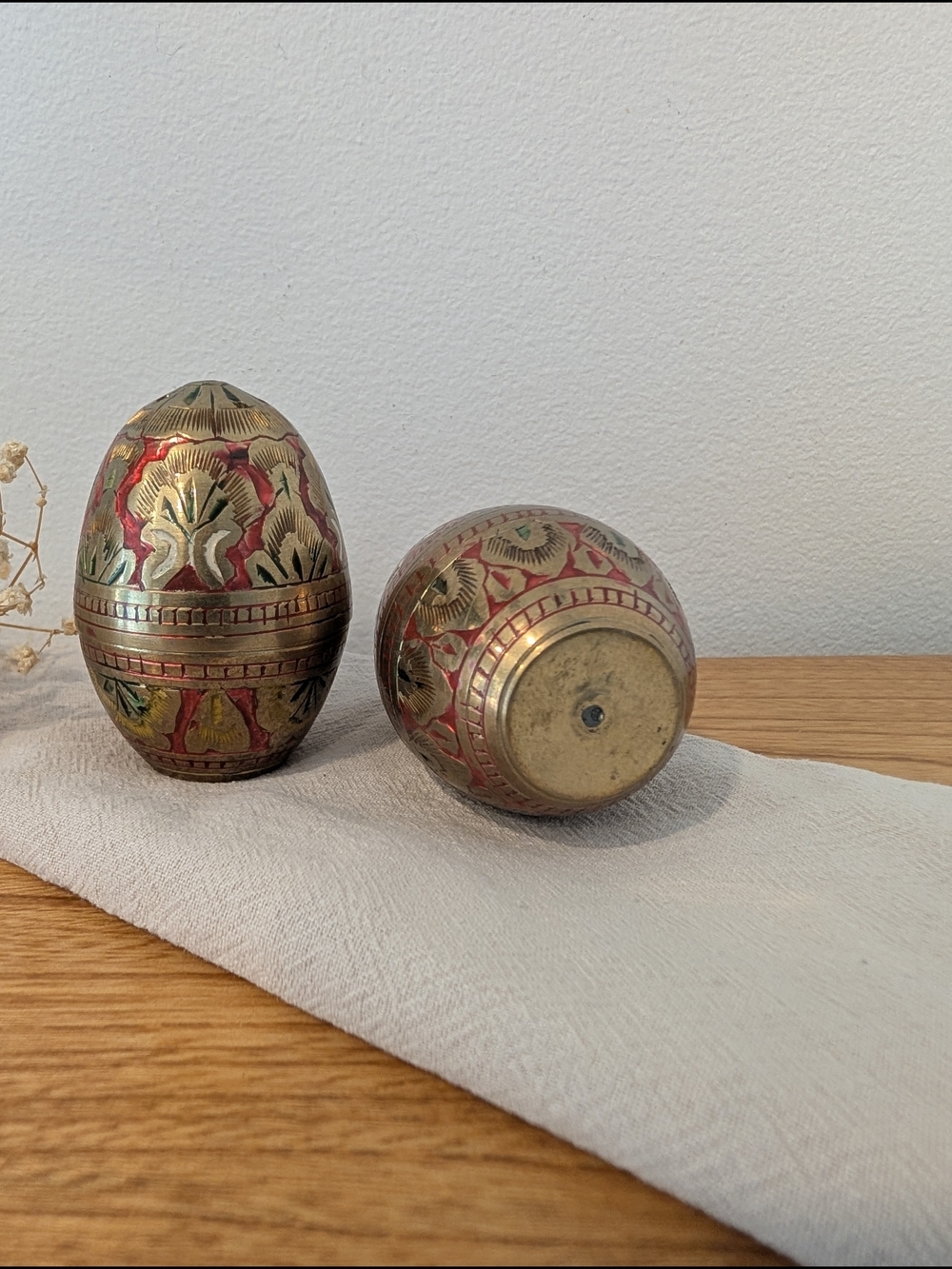Vintage Brass Egg Salt and Pepper Shakers Red Enamel Cloisonne India - Picture 7 of 13